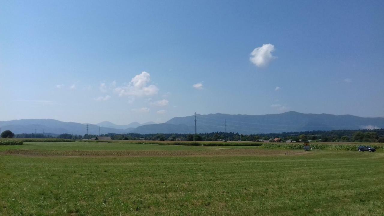 Križe Apartmaji Mojca المظهر الخارجي الصورة
